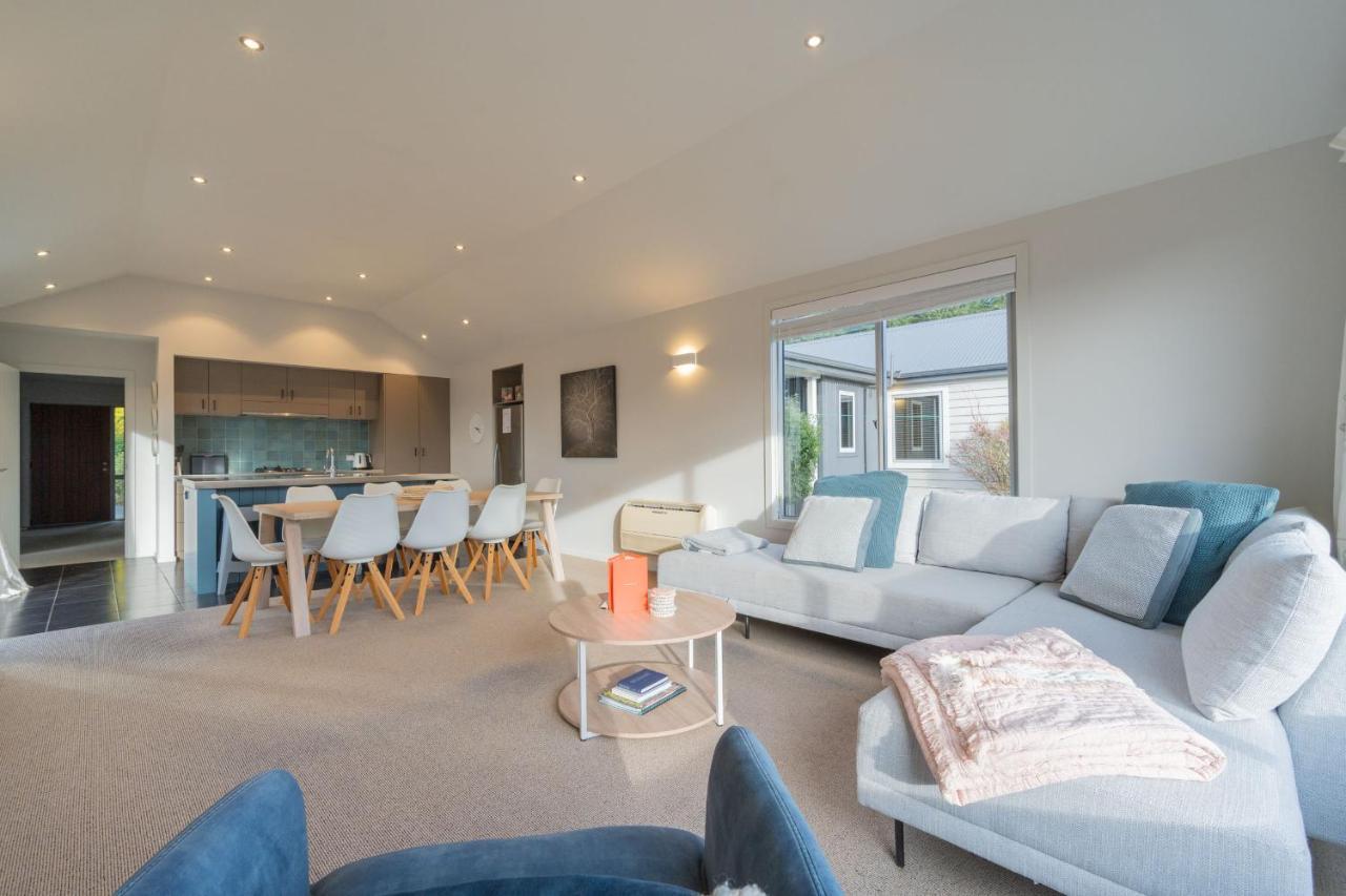 Southland Sounds - Te Anau Holiday Home Екстериор снимка